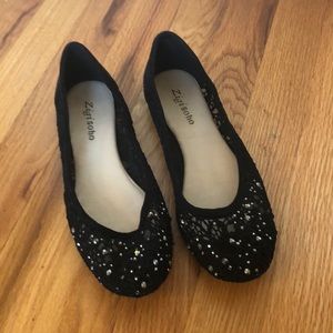 Black lace flats